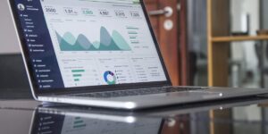 Smart Investment Strategies & Tax Shield Playbook for Independent Creators & Digital Pros
