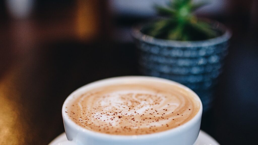 5 Best Apps for Spontaneous Drinks, Cocktails & Instant Dates Tonight